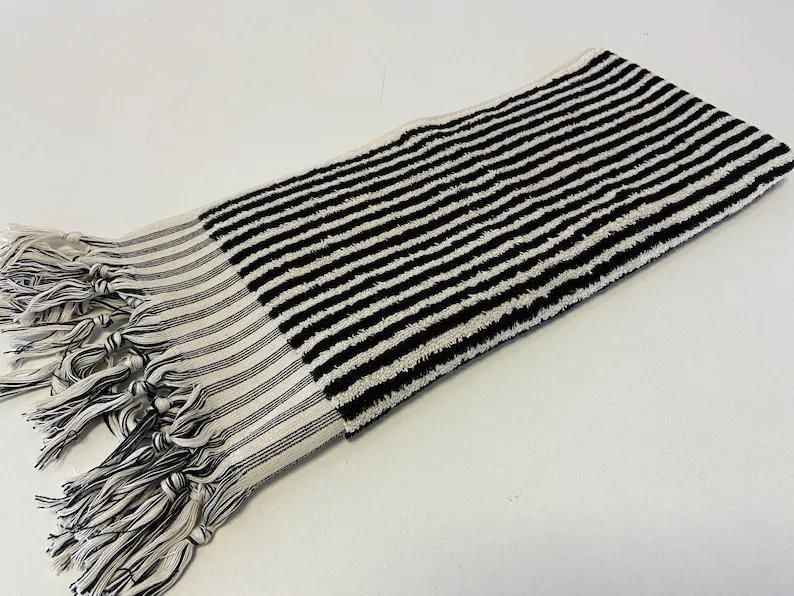 KARATEZGAH DOKUMASI BANYO HAVLUSU 11